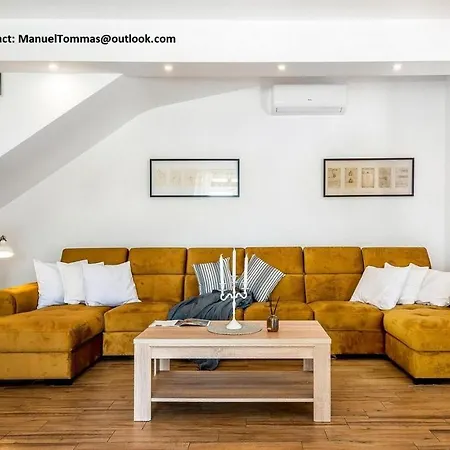 Private With Private Heated Pool In Cote D'azur Mentona